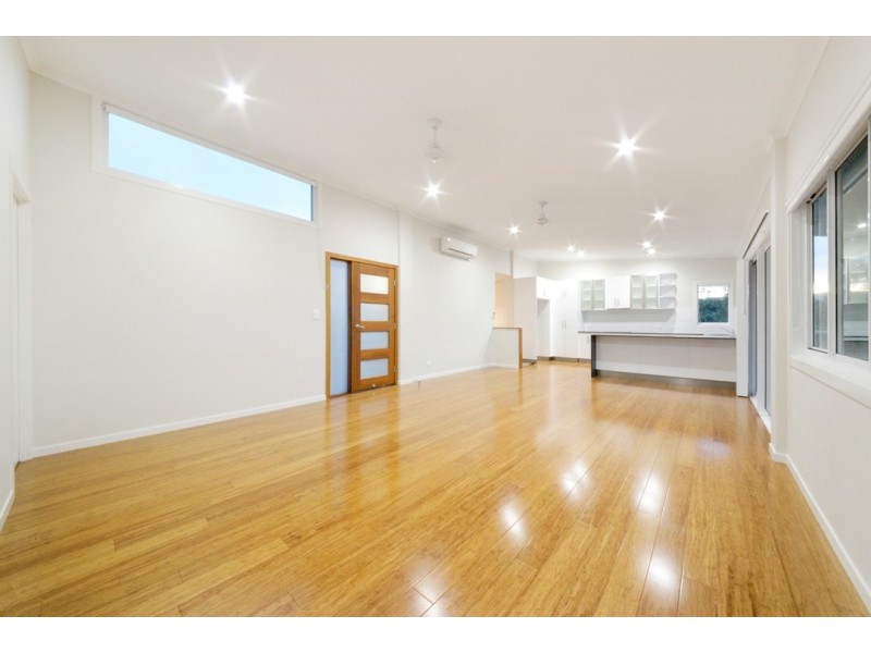 10/13 Border Drive, Cannonvale QLD 4802