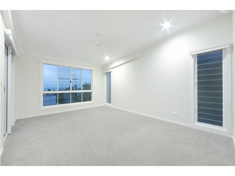 10/13 Border Drive, Cannonvale QLD 4802