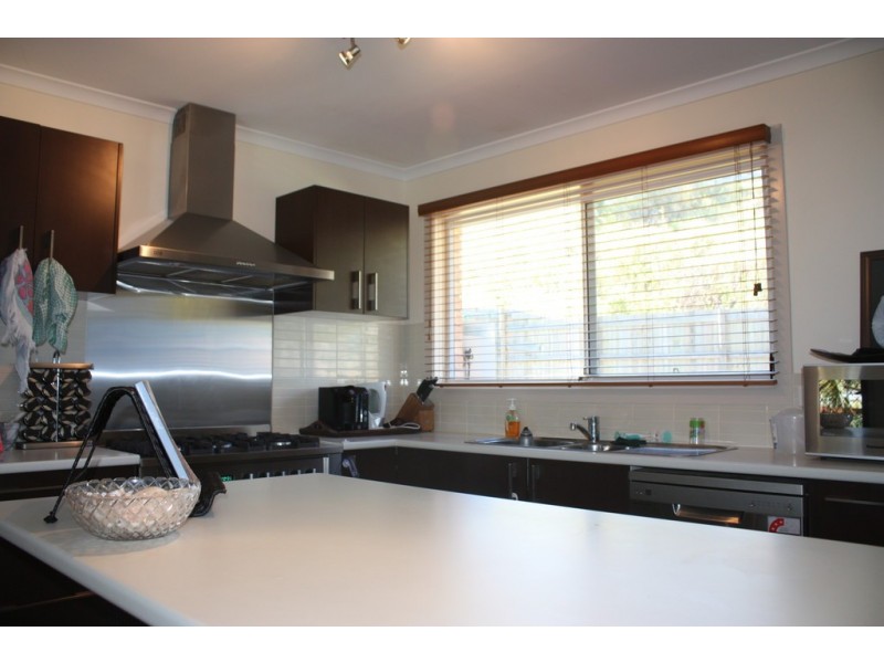 33 South Molle Blvd, Cannonvale QLD 4802