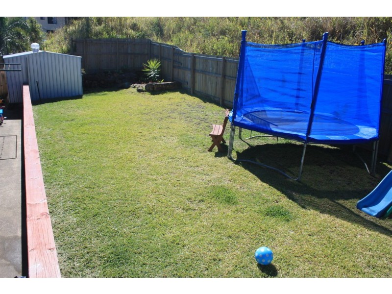 33 South Molle Blvd, Cannonvale QLD 4802