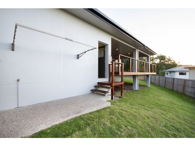 4/13 Border Drive, Cannonvale QLD 4802