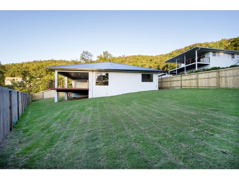 4/13 Border Drive, Cannonvale QLD 4802