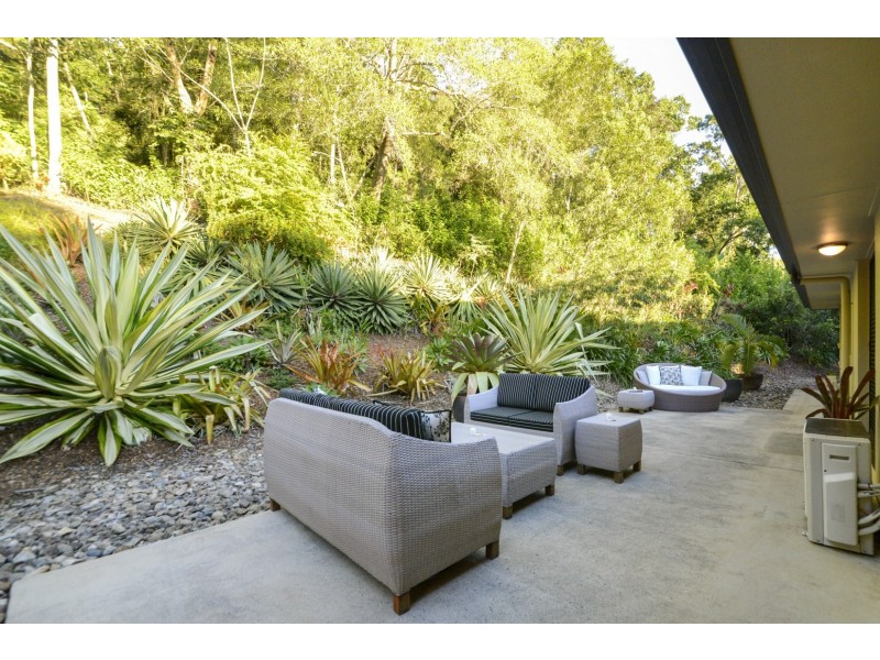 45 Kookaburra Drive, Cannonvale QLD 4802