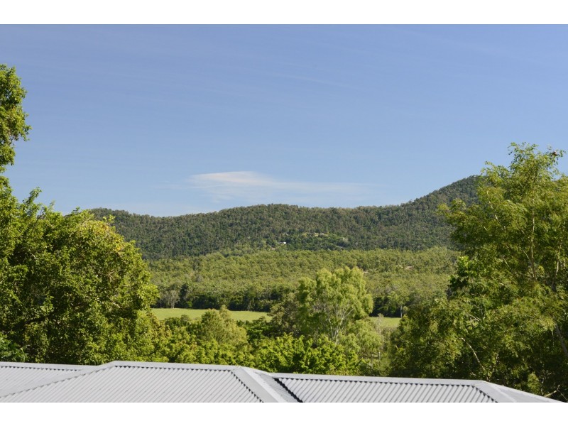 45 Kookaburra Drive, Cannonvale QLD 4802
