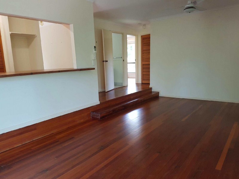 1/8 Warruga Street, Cannonvale QLD 4802