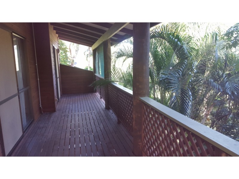 1/8 Warruga Street, Cannonvale QLD 4802