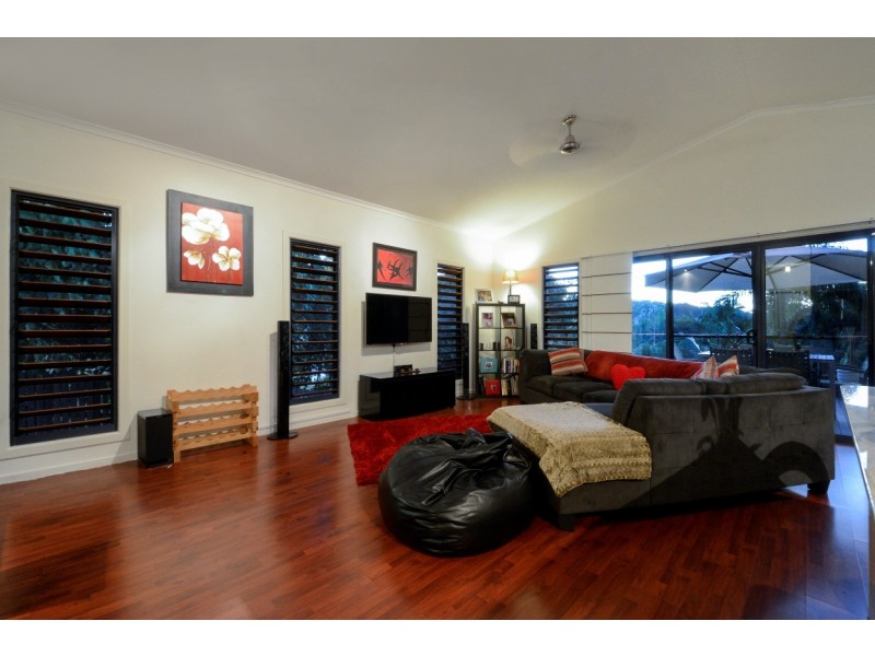 48 Eshelby Drive, Cannonvale QLD 4802