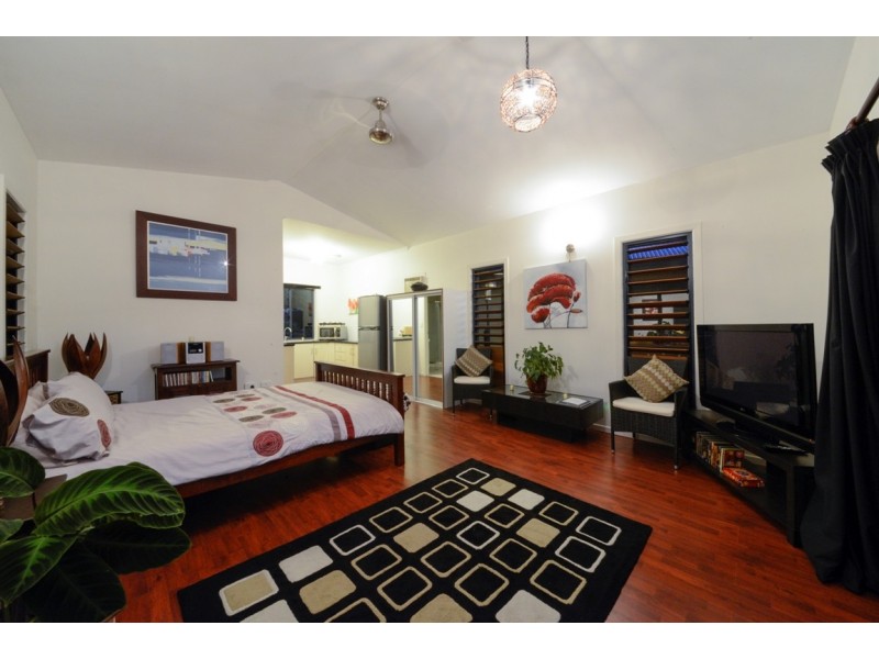 48 Eshelby Drive, Cannonvale QLD 4802