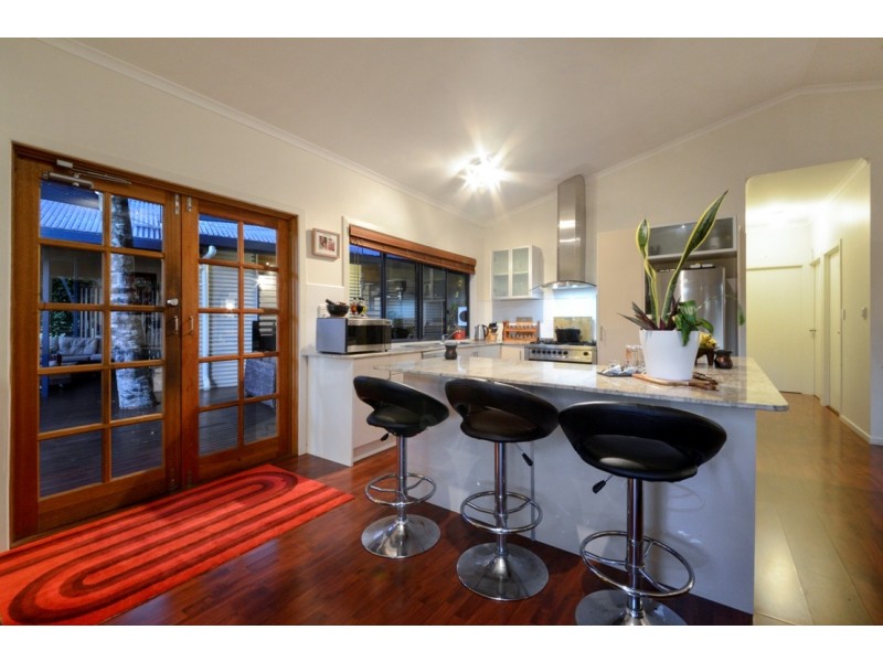 48 Eshelby Drive, Cannonvale QLD 4802