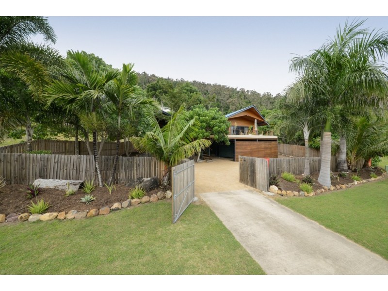 48 Eshelby Drive, Cannonvale QLD 4802