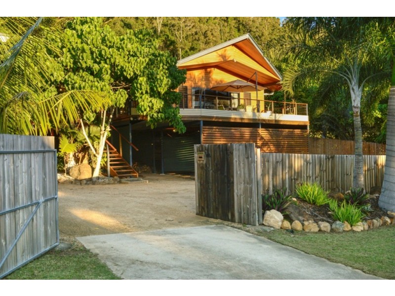 48 Eshelby Drive, Cannonvale QLD 4802