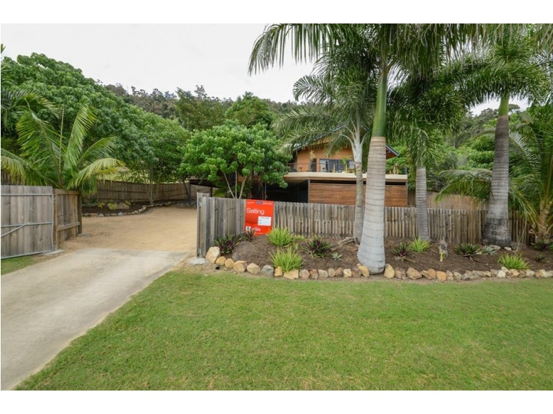 48 Eshelby Drive, Cannonvale QLD 4802