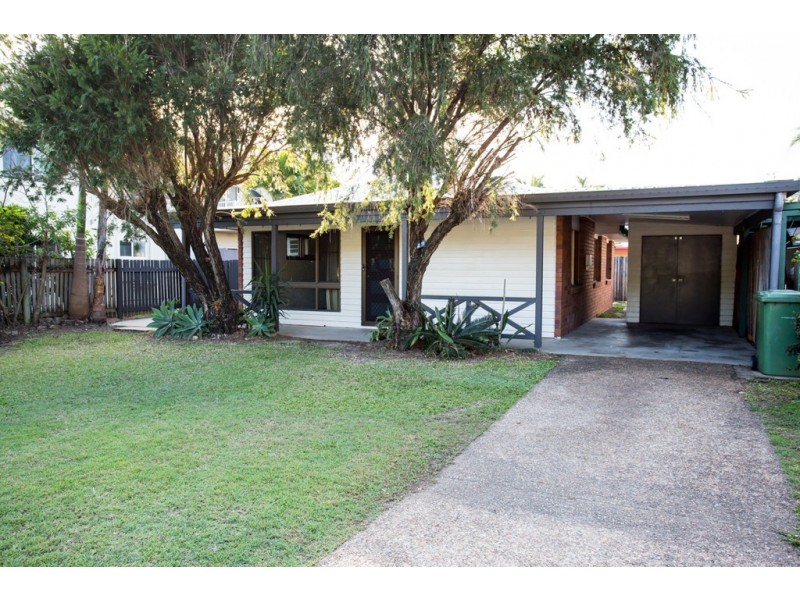 11/20 Pandanus Drive, Cannonvale QLD 4802