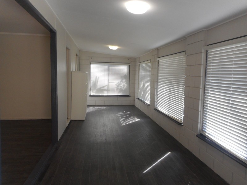 12 Schnapper Street, Cannonvale QLD 4802