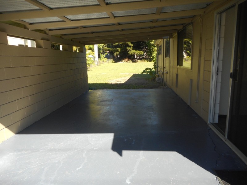 12 Schnapper Street, Cannonvale QLD 4802