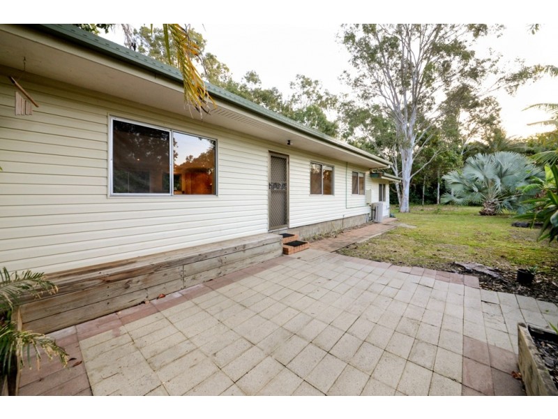2 Picaninni Close, Cannonvale QLD 4802