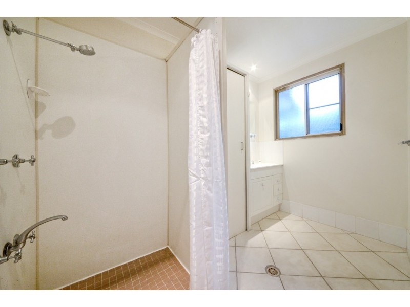 2 Picaninni Close, Cannonvale QLD 4802