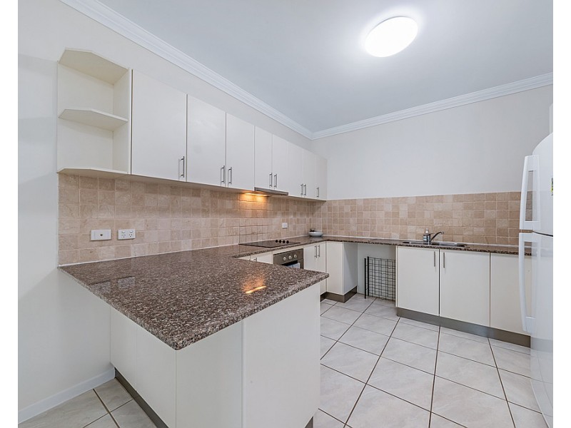 64/21 Shute Harbour Rd, Cannonvale QLD 4802