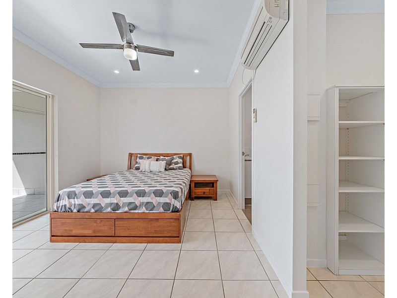 64/21 Shute Harbour Rd, Cannonvale QLD 4802