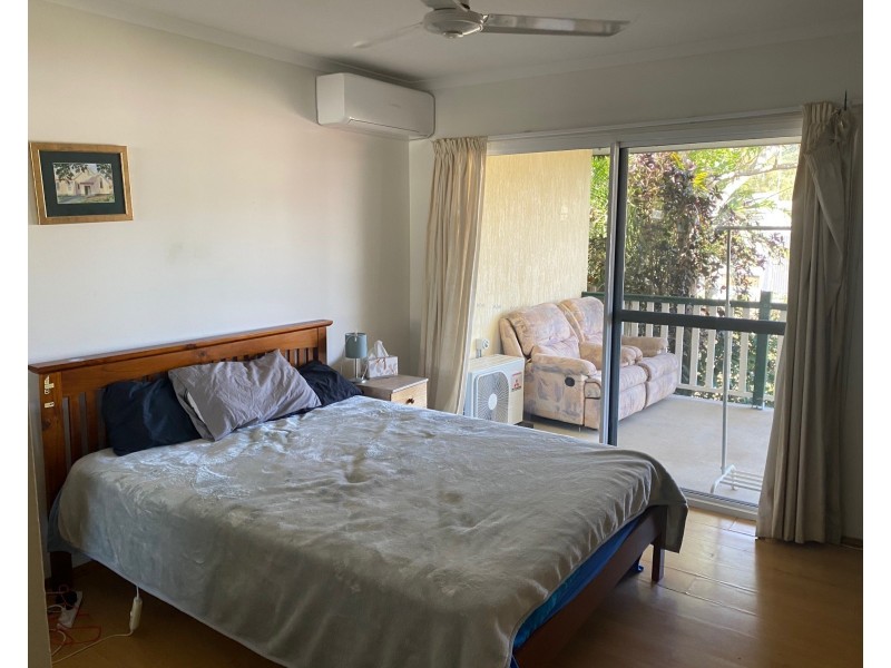 2/5 MacArthur Drive, Cannonvale QLD 4802