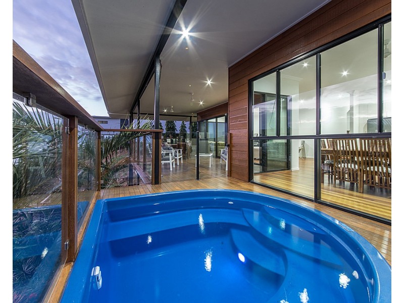 49 Beth Court, Cannonvale QLD 4802