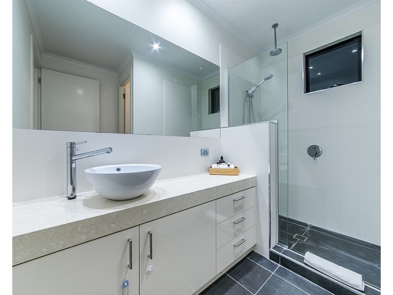 49 Beth Court, Cannonvale QLD 4802