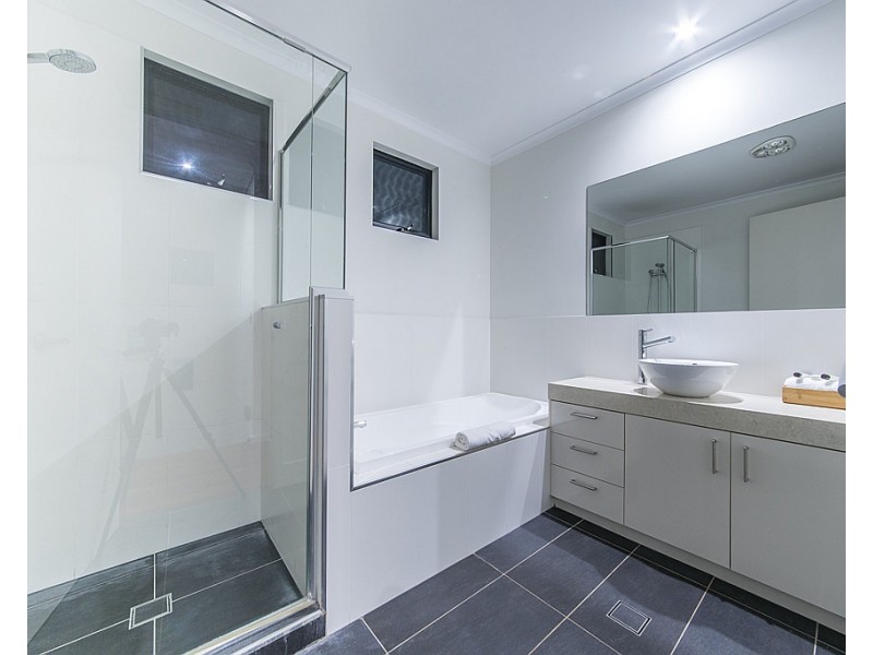 49 Beth Court, Cannonvale QLD 4802