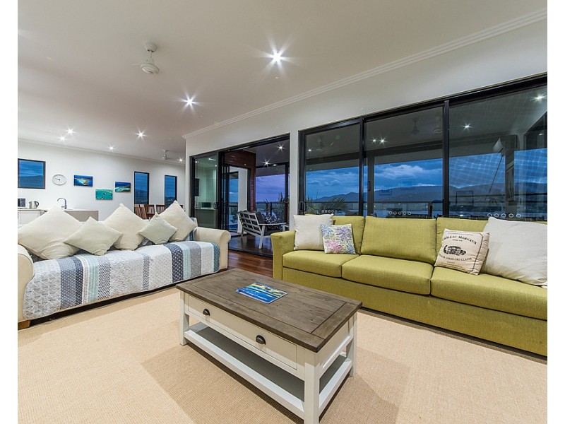 49 Beth Court, Cannonvale QLD 4802