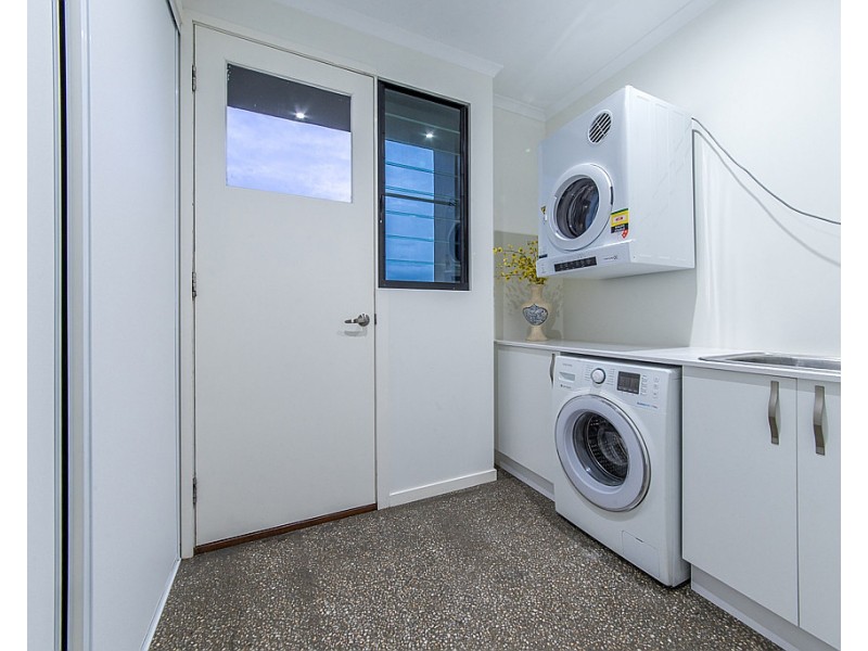 49 Beth Court, Cannonvale QLD 4802