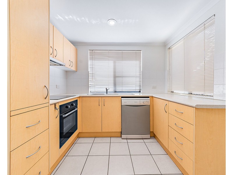 22/16 Beach Road, Cannonvale QLD 4802