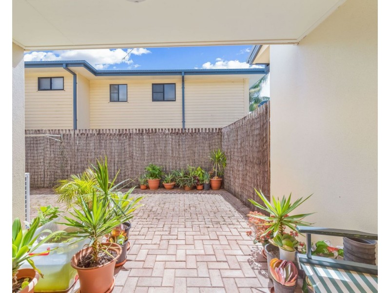 22/16 Beach Road, Cannonvale QLD 4802