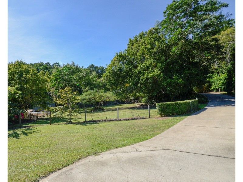 45 Kookaburra Drive, Cannonvale QLD 4802