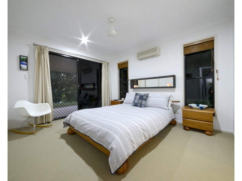 45 Kookaburra Drive, Cannonvale QLD 4802