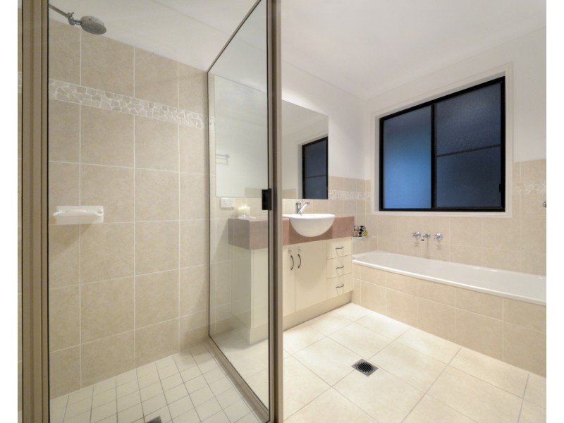 45 Kookaburra Drive, Cannonvale QLD 4802