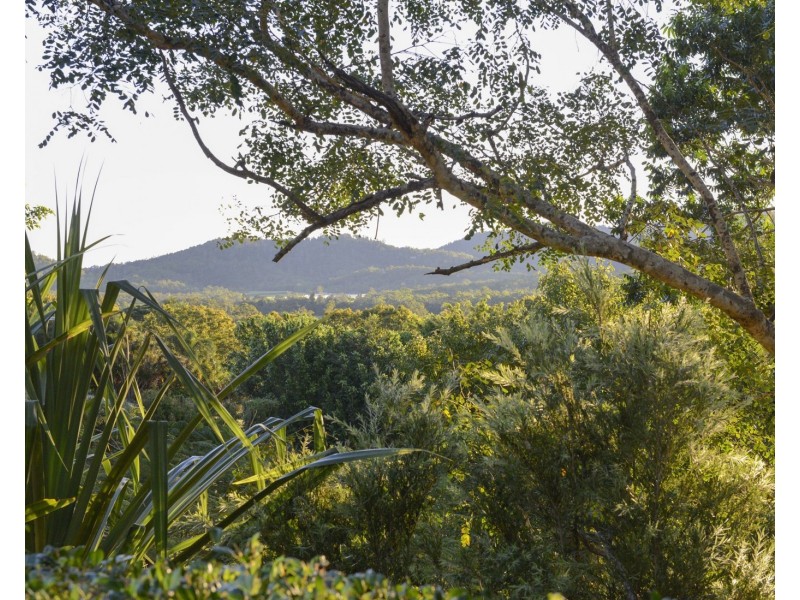 45 Kookaburra Drive, Cannonvale QLD 4802