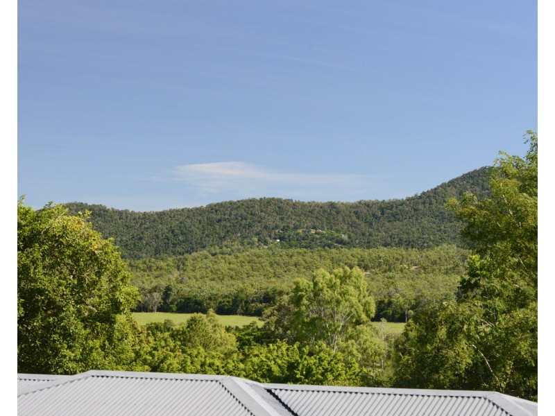 45 Kookaburra Drive, Cannonvale QLD 4802