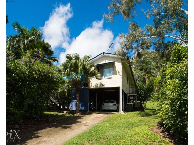 11 Wambiri Street, Cannonvale QLD 4802