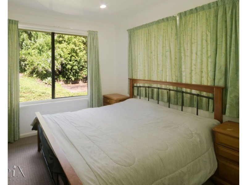 11 Wambiri Street, Cannonvale QLD 4802