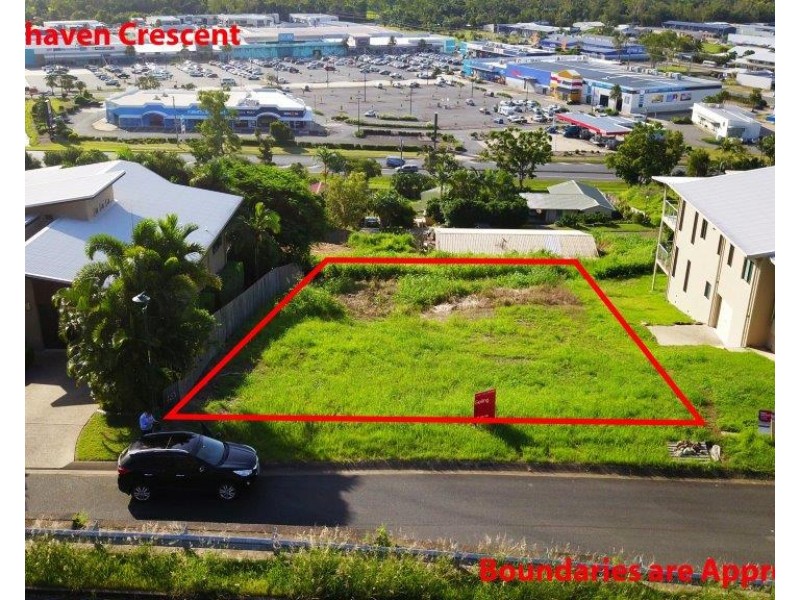 14 Whitehaven Crescent, Cannonvale QLD 4802