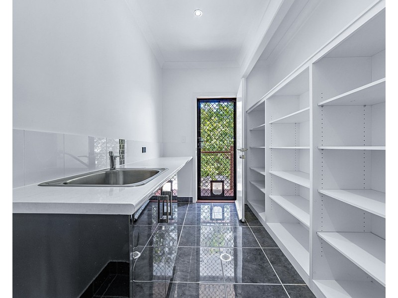 8 Mount Marlow Rise, Mount Marlow QLD 4800
