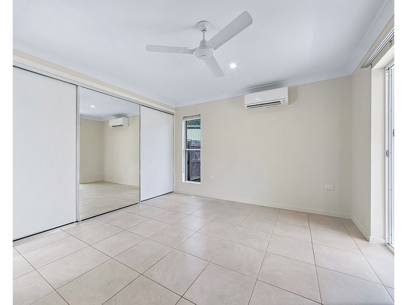 6a and 6b Leichardt Place, Cannonvale QLD 4802