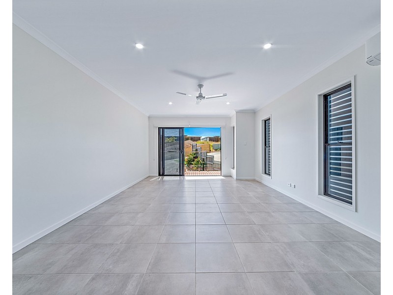 41/20 Altmann Avenue, Cannonvale QLD 4802
