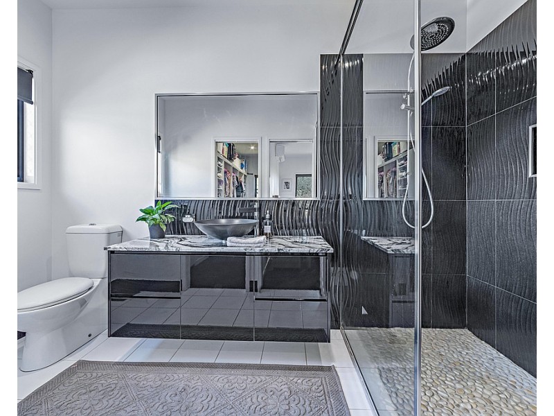 3 Scenic Ridge Drive, Cannonvale QLD 4802