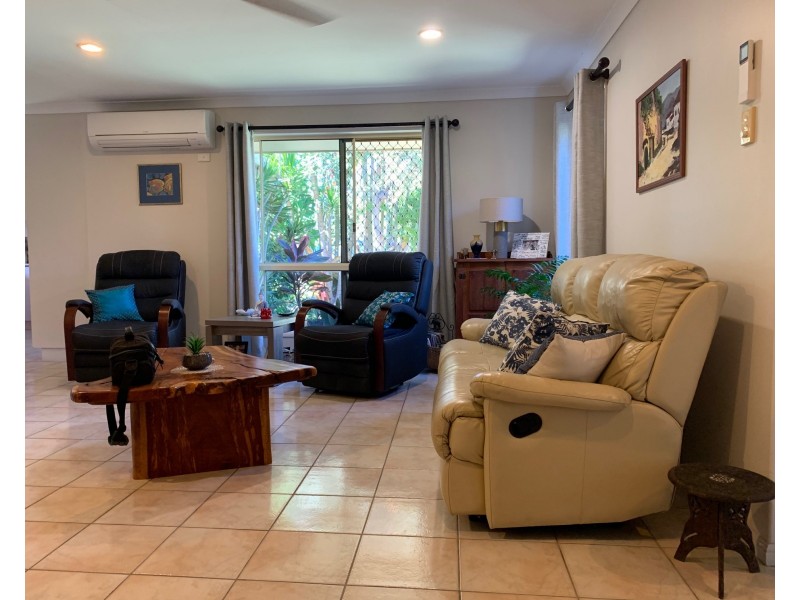 17 Bundesen Avenue, Midge Point QLD 4799