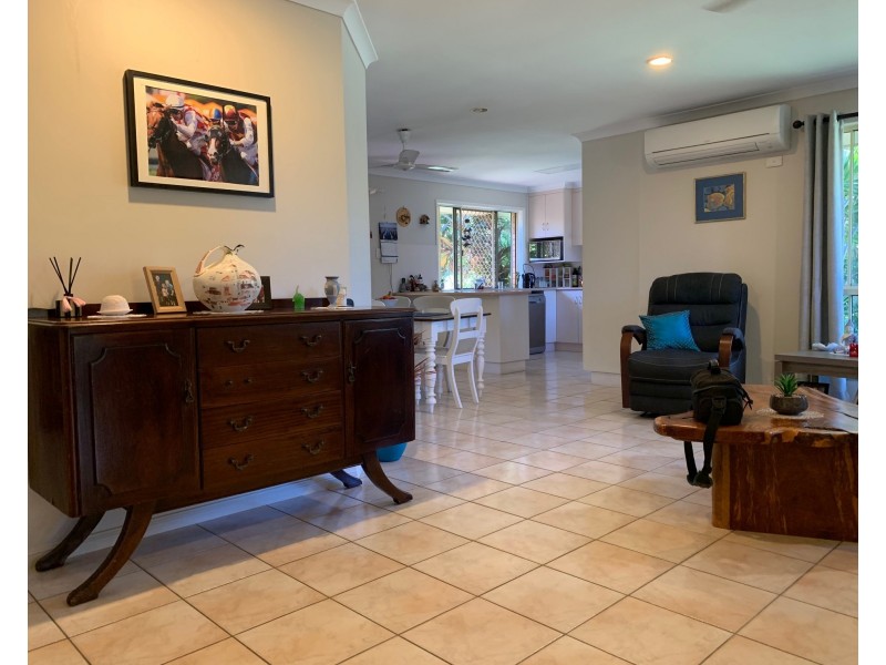 17 Bundesen Avenue, Midge Point QLD 4799