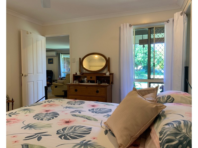 17 Bundesen Avenue, Midge Point QLD 4799