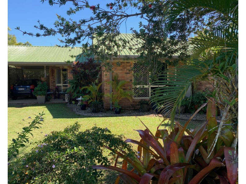 17 Bundesen Avenue, Midge Point QLD 4799