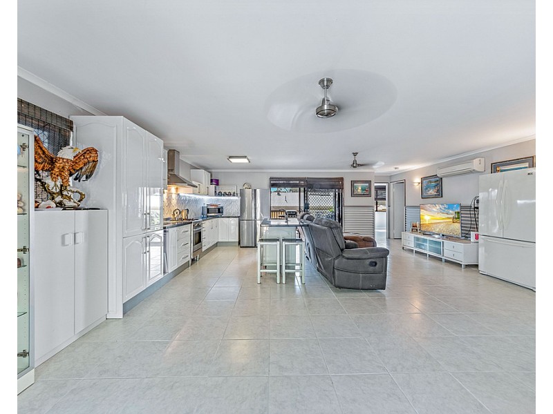 67 Pioneer Drive, Dingo Beach QLD 4800