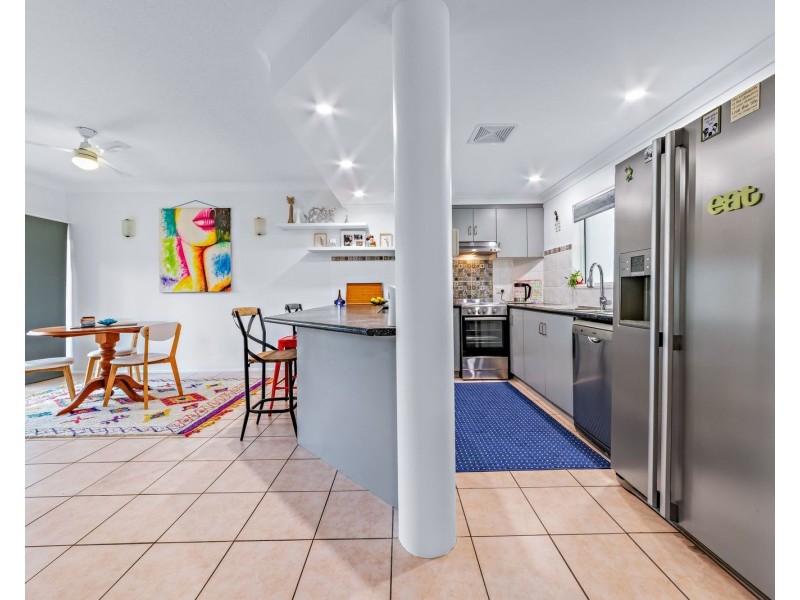 27/24 Pandanus Drive, Cannonvale QLD 4802
