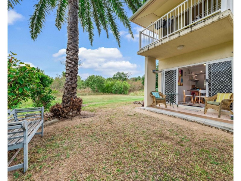 27/24 Pandanus Drive, Cannonvale QLD 4802